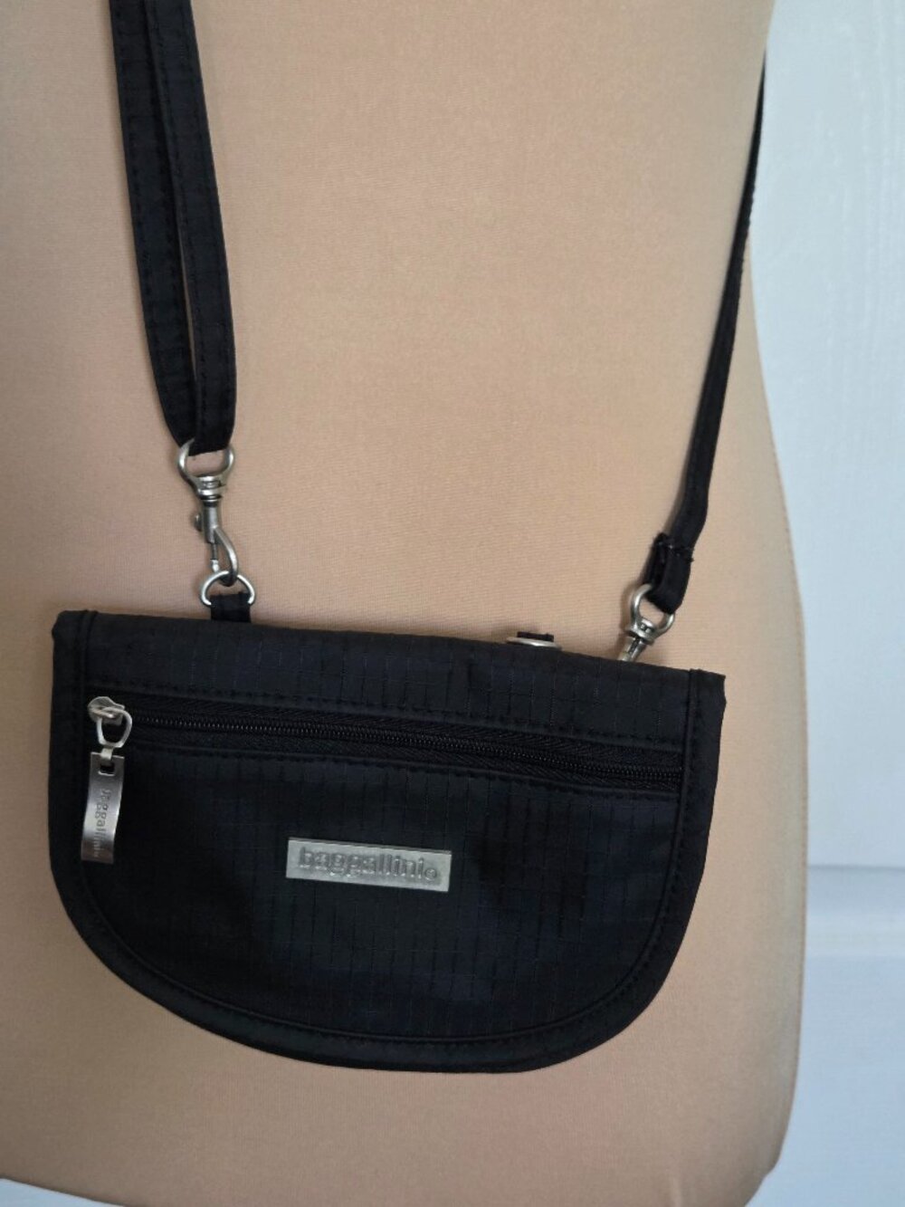 Baggallini Black Mini Convertible Hip to Crossbody Bag or Wallet